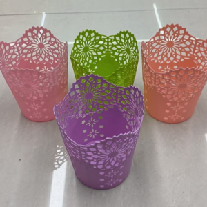 Large perforated storage basket, 15.2*18 cm