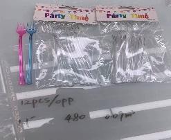 Blue and pink plastic fork design