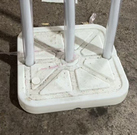 Three-hole square base + tube