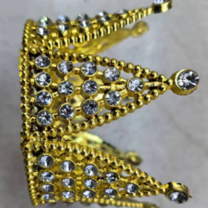 The crown made of silver and gold alloy